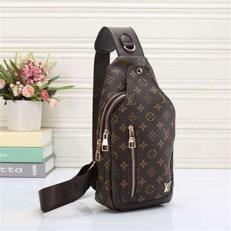 louis vuitton crossbody bag herren|crossbody bag Louis Vuitton.